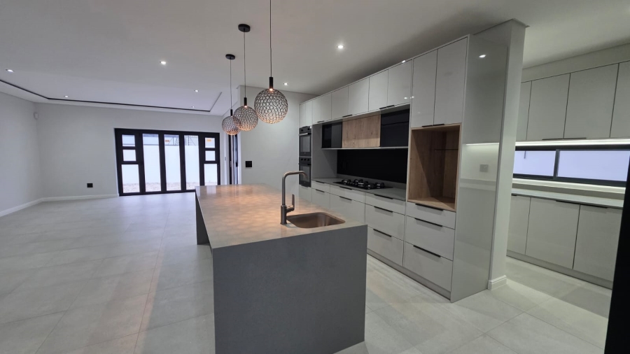4 Bedroom Property for Sale in Sandown Western Cape